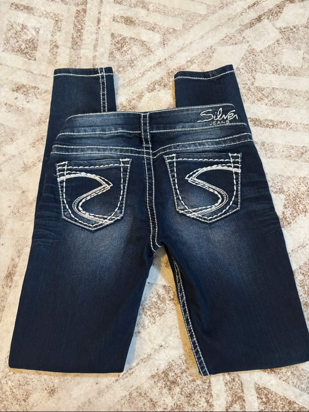 Silver Jeans Women's Dark Indigo Skinny Jeans with Contrast Stitching size 26x31